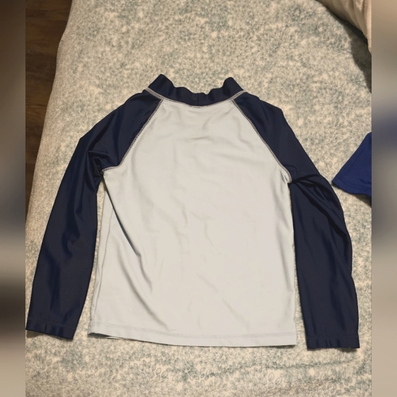 Carters Boys (Size-5) Rashguard Shirt - Picture 2 of 3